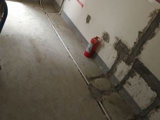 强、弱电路穿线施作