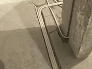强、弱电布管穿线