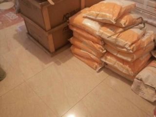 地砖铺贴及地面找平施作