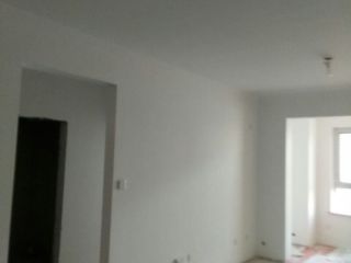成品门及墙纸铺贴