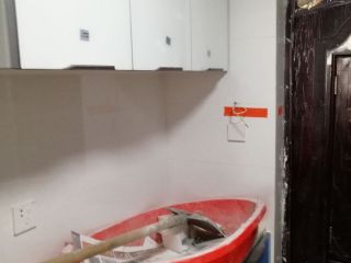 成品门及墙纸铺贴