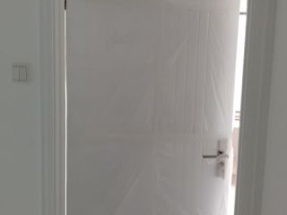成品门及墙纸铺贴
