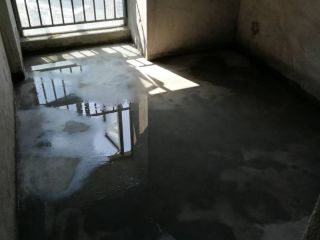 地砖铺贴及地面找平施作