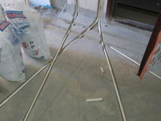 水、电管开槽施作