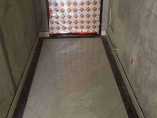 地砖铺贴及地面找平施作