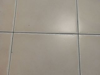 地砖铺贴及地面找平施作