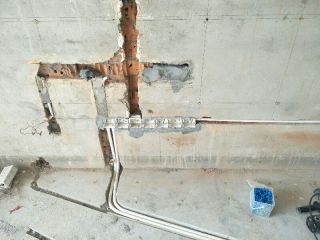 水、电管开槽施作