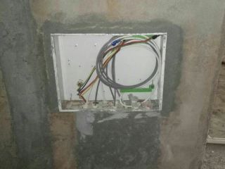 强、弱电布管穿线