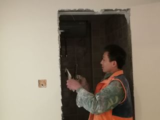 墙、顶面腻子批嵌