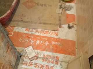 地砖铺贴及地面找平施作