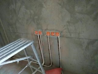 强、弱电布管穿线