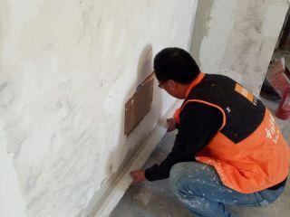 墙、顶面腻子批嵌