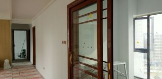 成品门及墙纸铺贴