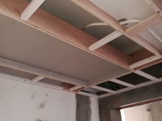 石膏板吊顶施作