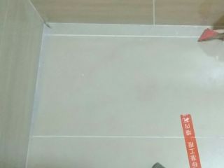 地砖铺贴及地面找平施作