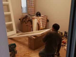 成品门及墙纸铺贴
