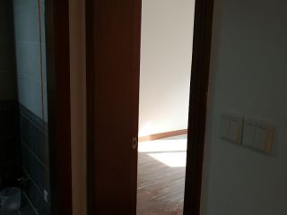成品门及墙纸铺贴