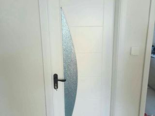 成品门及墙纸铺贴