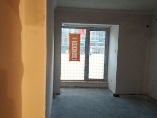 墙、顶面腻子批嵌