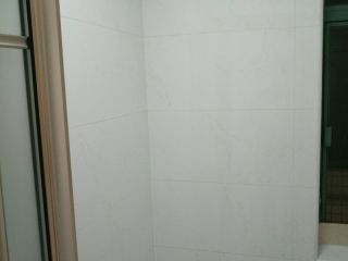 厨房、卫生间墙砖施作