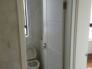 成品门及墙纸铺贴