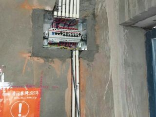 强、弱电布管穿线