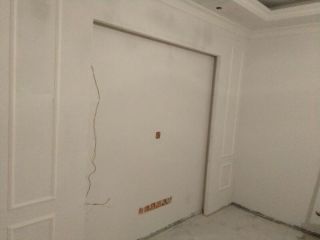 墙、顶面腻子批嵌