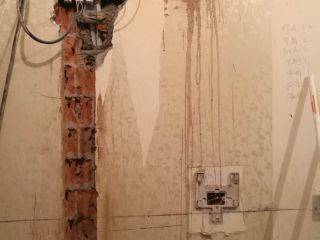 水、电管开槽施作