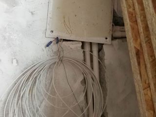 强、弱电布管穿线