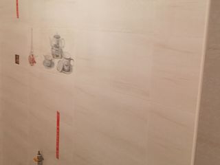 厨房、卫生间墙砖施作