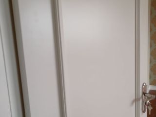 套装门、踢脚线安装