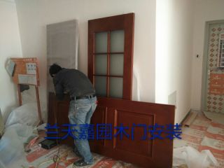 成品门及墙纸铺贴
