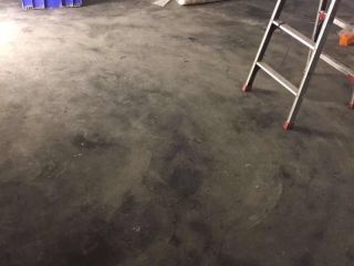 地砖铺贴及地面找平施作
