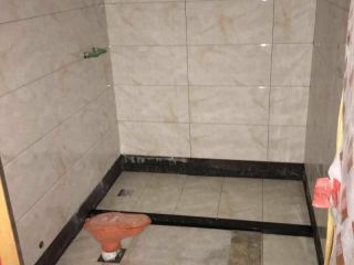 地砖铺贴及地面找平施作