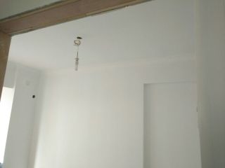 墙、顶面乳胶漆及墙纸铺贴