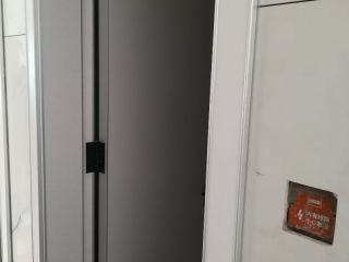 成品门及墙纸铺贴