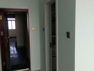 成品门及墙纸铺贴