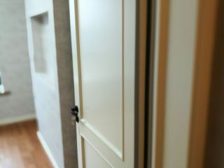 成品门及墙纸铺贴
