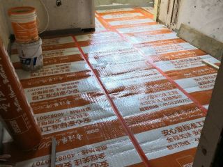 地砖铺贴及地面找平施作