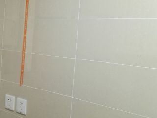 地砖铺贴及地面找平施作
