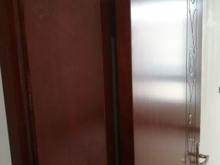 成品门及墙纸铺贴