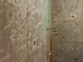 水、电管开槽施作