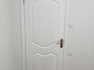 套装门、踢脚线安装