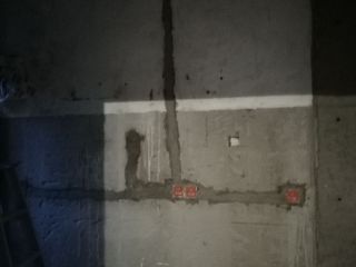 水、电管开槽施工