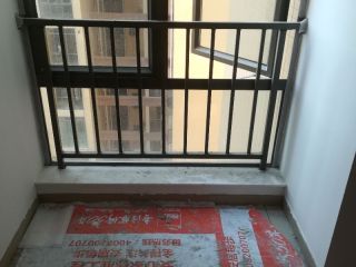 地砖铺贴及地面找平施作