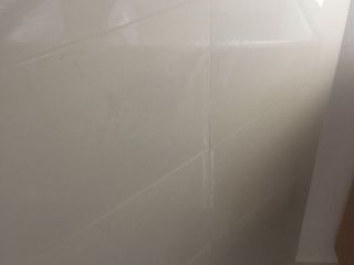 地砖铺贴及地面找平施作