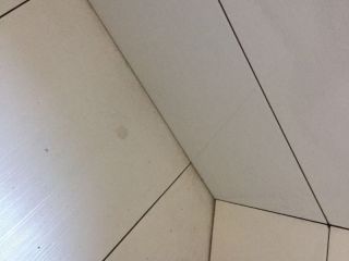 地砖铺贴及地面找平施作