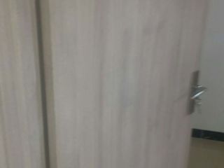 套装门、踢脚线安装