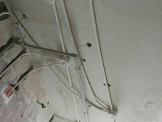 强、弱电路穿线施作
