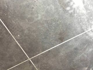 成品门及墙纸铺贴